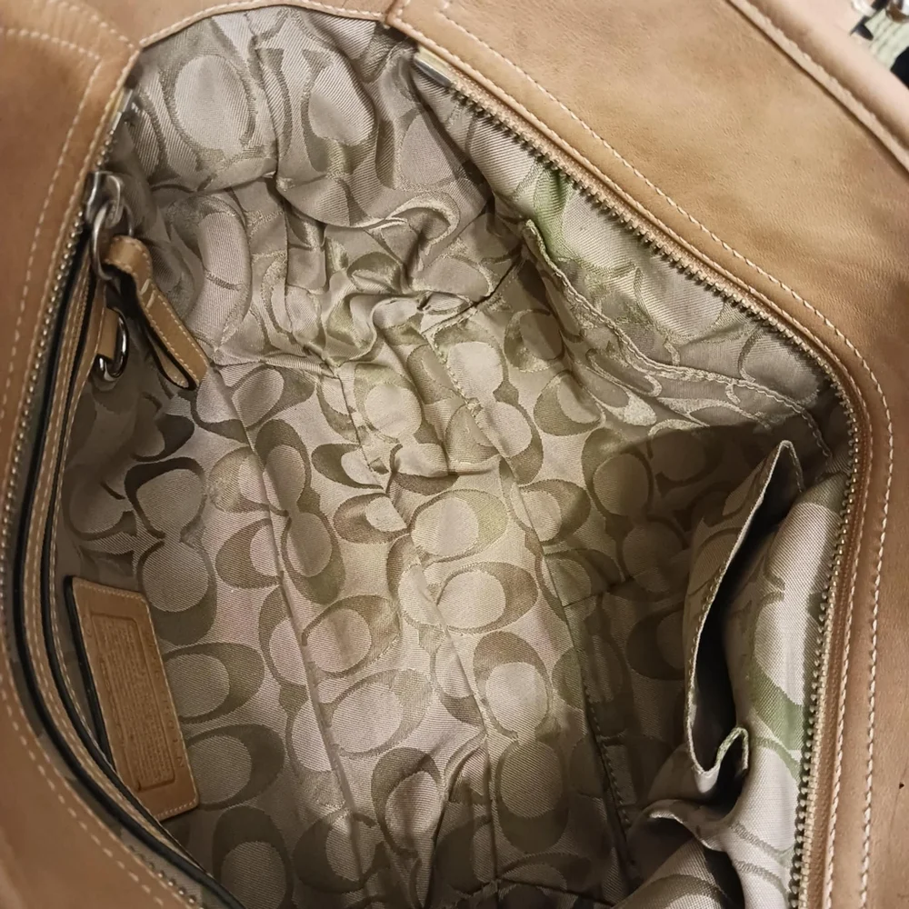 Coach Boutique Soho Leather Bag - Picture 11 of 12